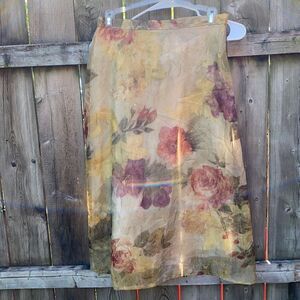 Rikki J. Sheer floral skirt sz. S
